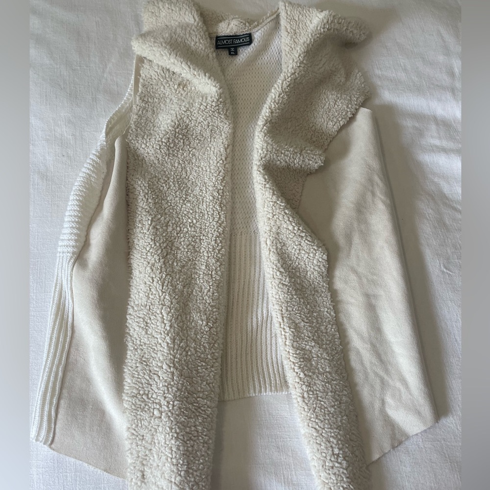 Almost Famous Cream Fuzzy & Stitch Vest Size XL